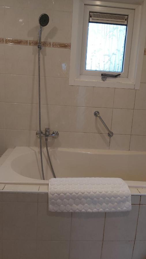 Ruim Familie Chalet Tot 4 Personen Op De Veluwe Bungalowpark De Kern Putten Dış mekan fotoğraf